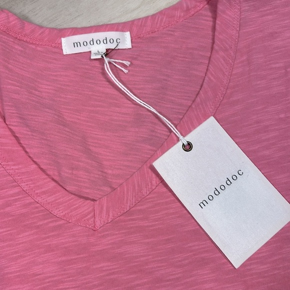 Mododoc Agave Pink Relaxed Fit Curve Hem Short Sleeve V-Neck Cotton Burnout Tee - Picture 3 of 5